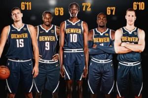 媒体人:如果我没记错火箭这套首发是NBA历史最高 之前是园区掘金